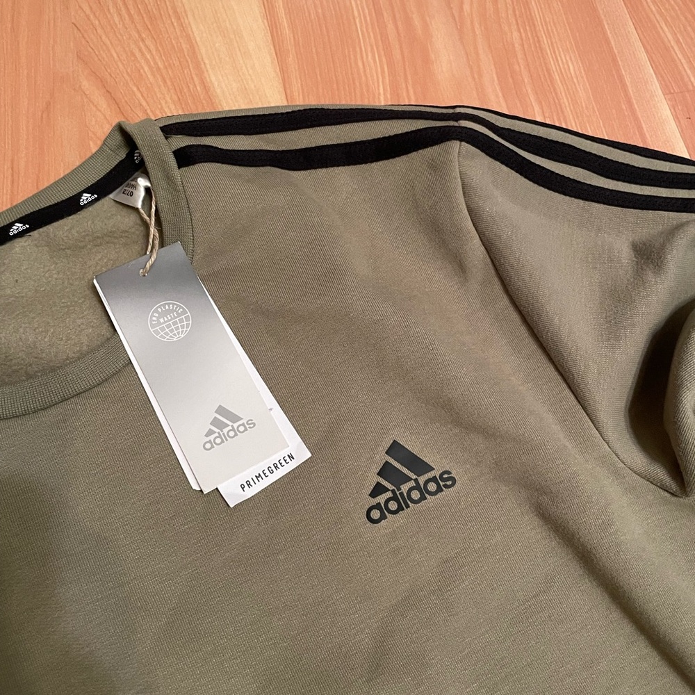 Adidas Sweater